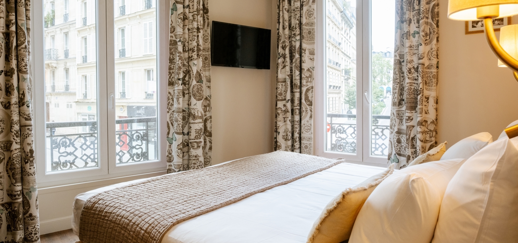 Hotel R. Kipling by HappyCulture