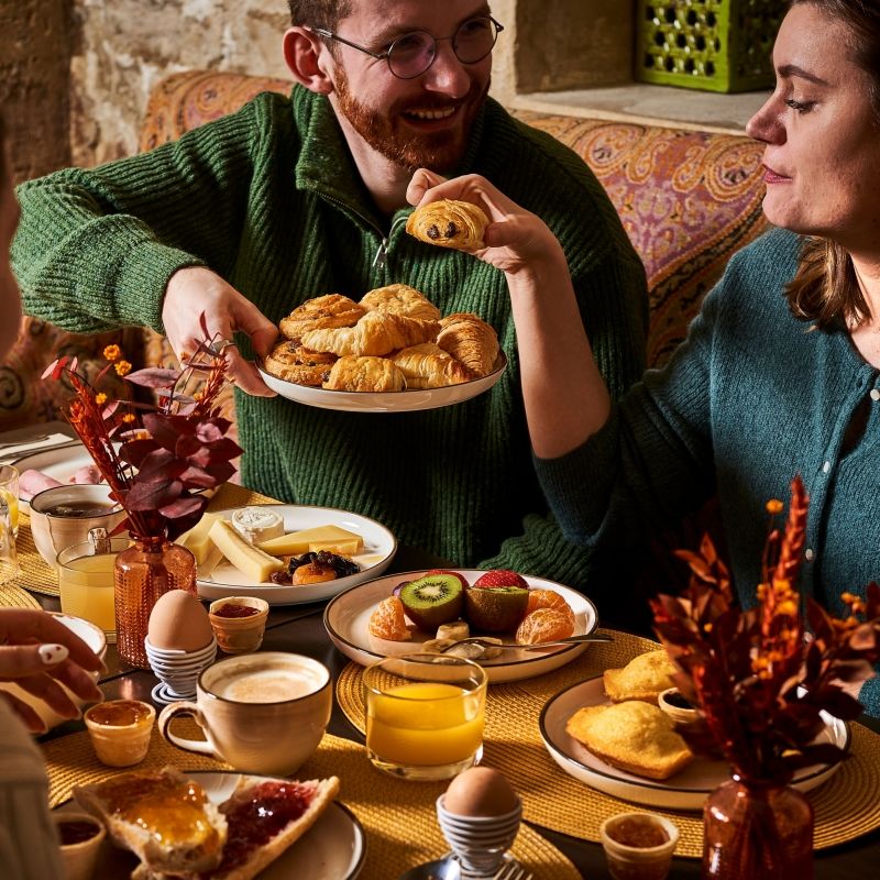 Hotel R. Kipling by HappyCulture